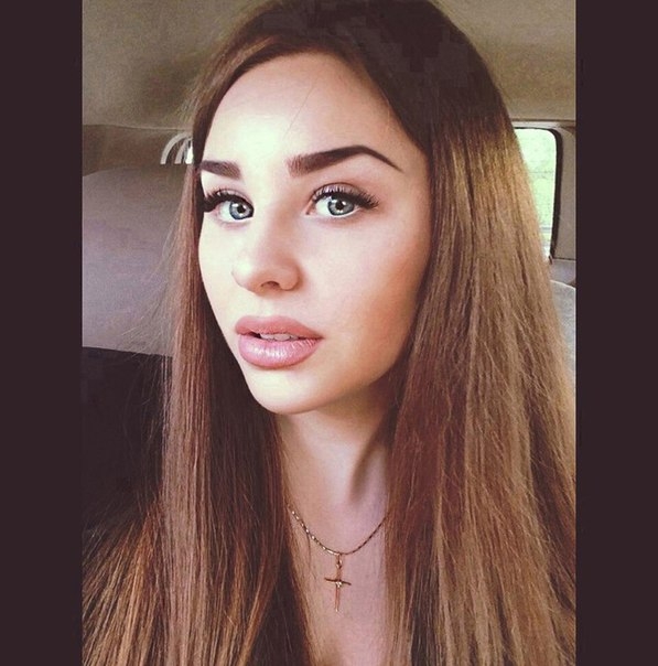 Я креативная, нежная и опытная индивидуалка 💋 Живу в Москве, и готова предложить тебе незабываемые моменты страсти и наслаждения 😍 Мои услуги обширны: классический секс, оральные ласки, эротический массаж, ролевые игры и многое другое 😏 У меня есть отличные отзывы от довольных клиентов, которые оценивают мою профессиональность и индивидуальный подход 👌 На моих фото ты увидишь сексуальную и соблазнительную жрицу страсти, готовую исполнить твои самые сокровенные фантазии 💃 Со мной ты откроешь новые грани удовольствия и ощутим настоящее блаженство! 😉 Не упусти шанс провести время со мной в Москве - ты не пожалеешь! 💫 Алиса