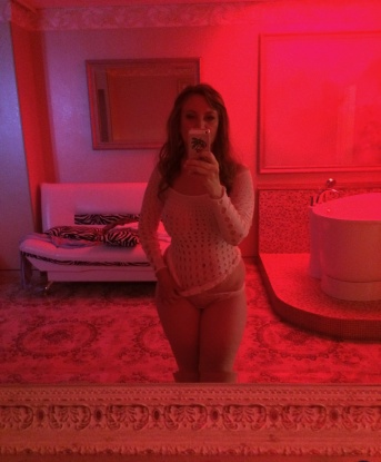 🌸💋 В моих услугах эротический массаж, фетиш, рольовые игры, стриптиз и многое другое. Я создам для тебя атмосферу страсти и удовольствия, в которой ты сможешь полностью расслабиться и насладиться каждой секундой, проведенной со мной. 💫✨ У меня великолепные отзывы от моих постоянных клиентов, которые всегда остаются довольными и счастливыми после нашей встречи. 🌟🌟🌟 Фото настоящие, без фотошопа, так что ты можешь быть уверен, что я выгляжу также, как на снимках. 📷😉 Я живу в Москве и с нетерпением жду нашей встречи, чтобы подарить тебе незабываемые моменты наслаждения. Звони мне, и я превратю воплощение твоих фантазий в реальность. 💞🔥 Злата
